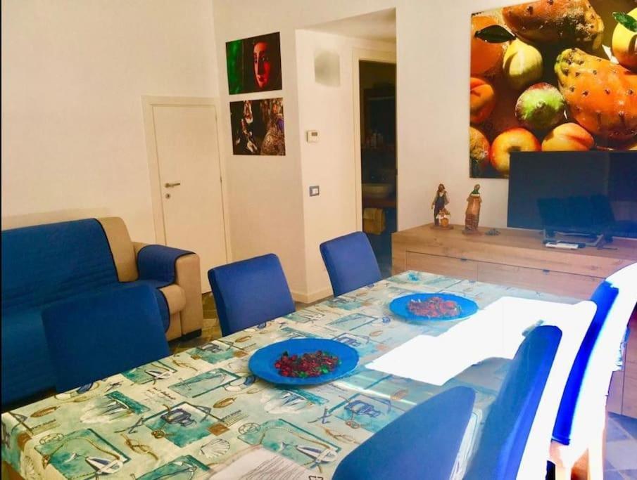 Angelina'S Apartment Чефалу Экстерьер фото